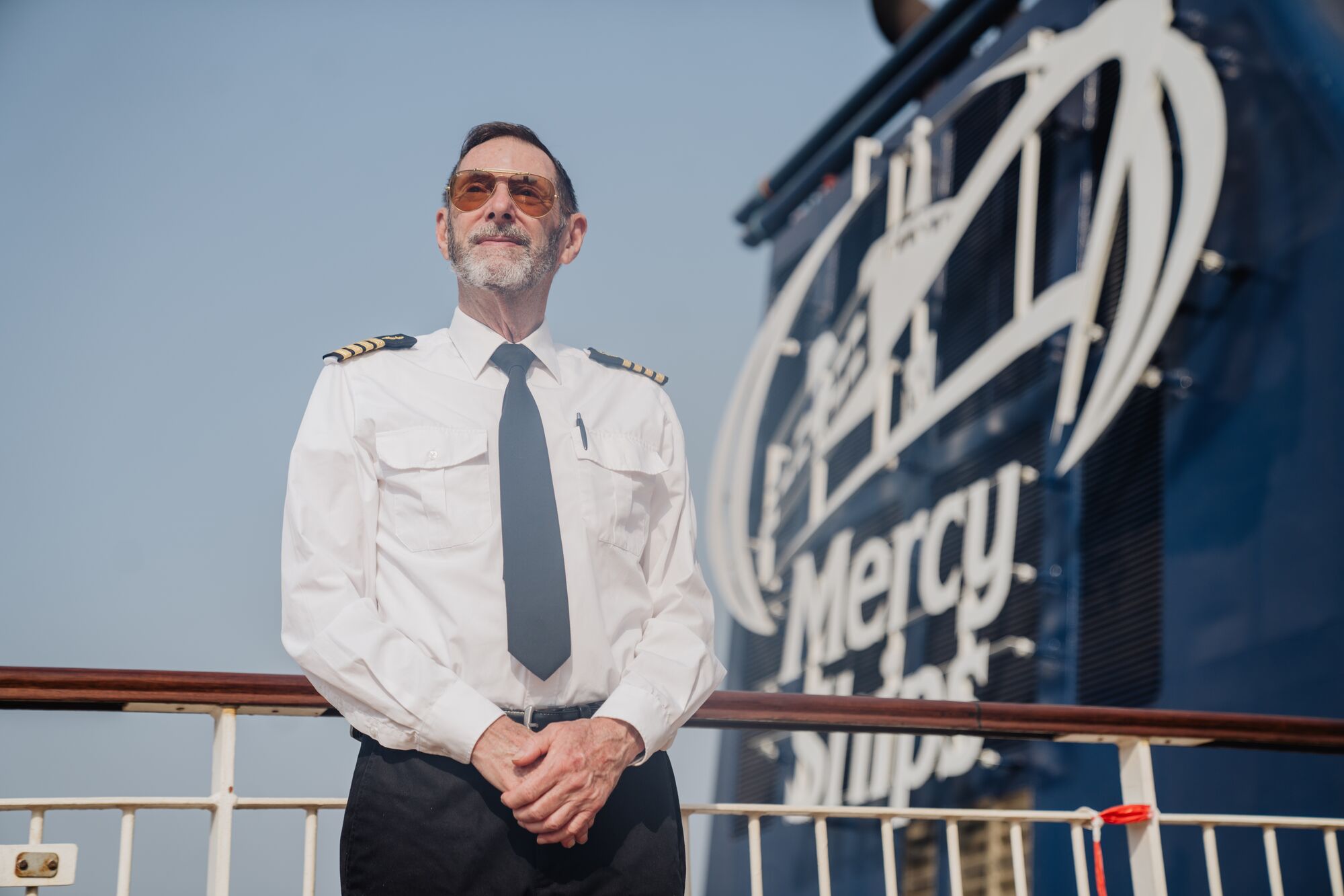 Kapten Taylor Perez har bidragit med sin sjöfartserfarenhet till varje Mercy Ships-fartyg och hjälpt till att säkert navigera sjukhusfartygen till de länder och samhällen som de betjänar.